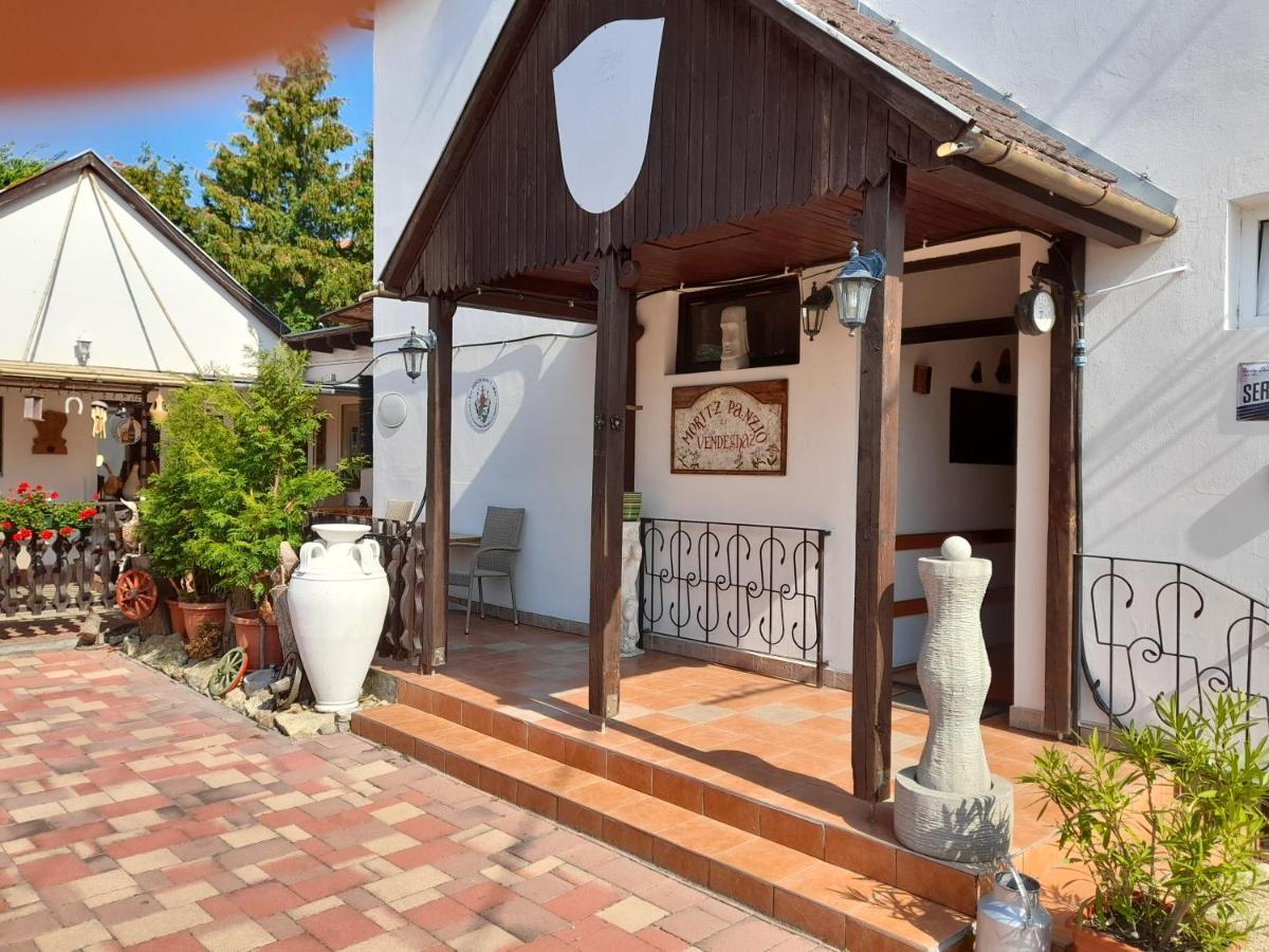 Guest House Moritz Keszthely Bagian luar foto