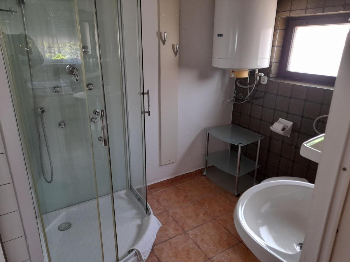 Guest House Moritz Keszthely Bagian luar foto